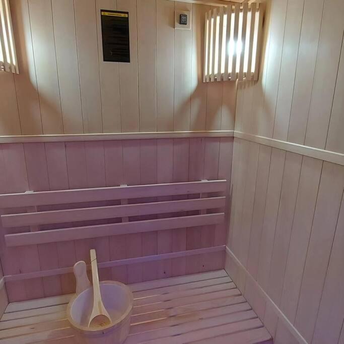 Loveroom Sauna, Balneo, Parking Prive Dans Le Centre De Онфльор Екстериор снимка