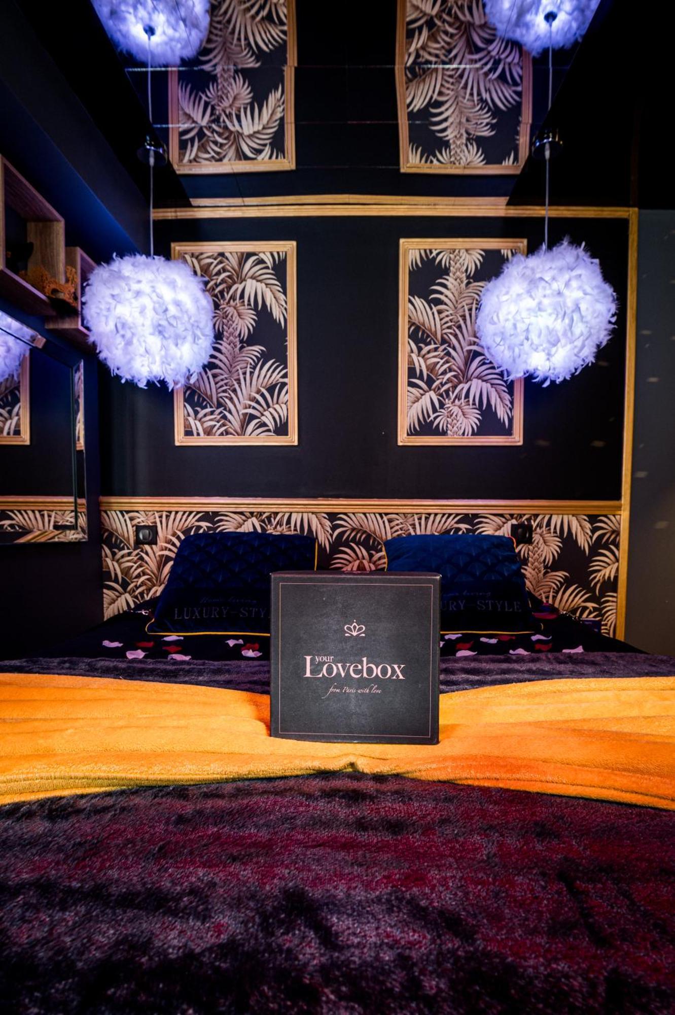Loveroom Sauna, Balneo, Parking Prive Dans Le Centre De Онфльор Стая снимка